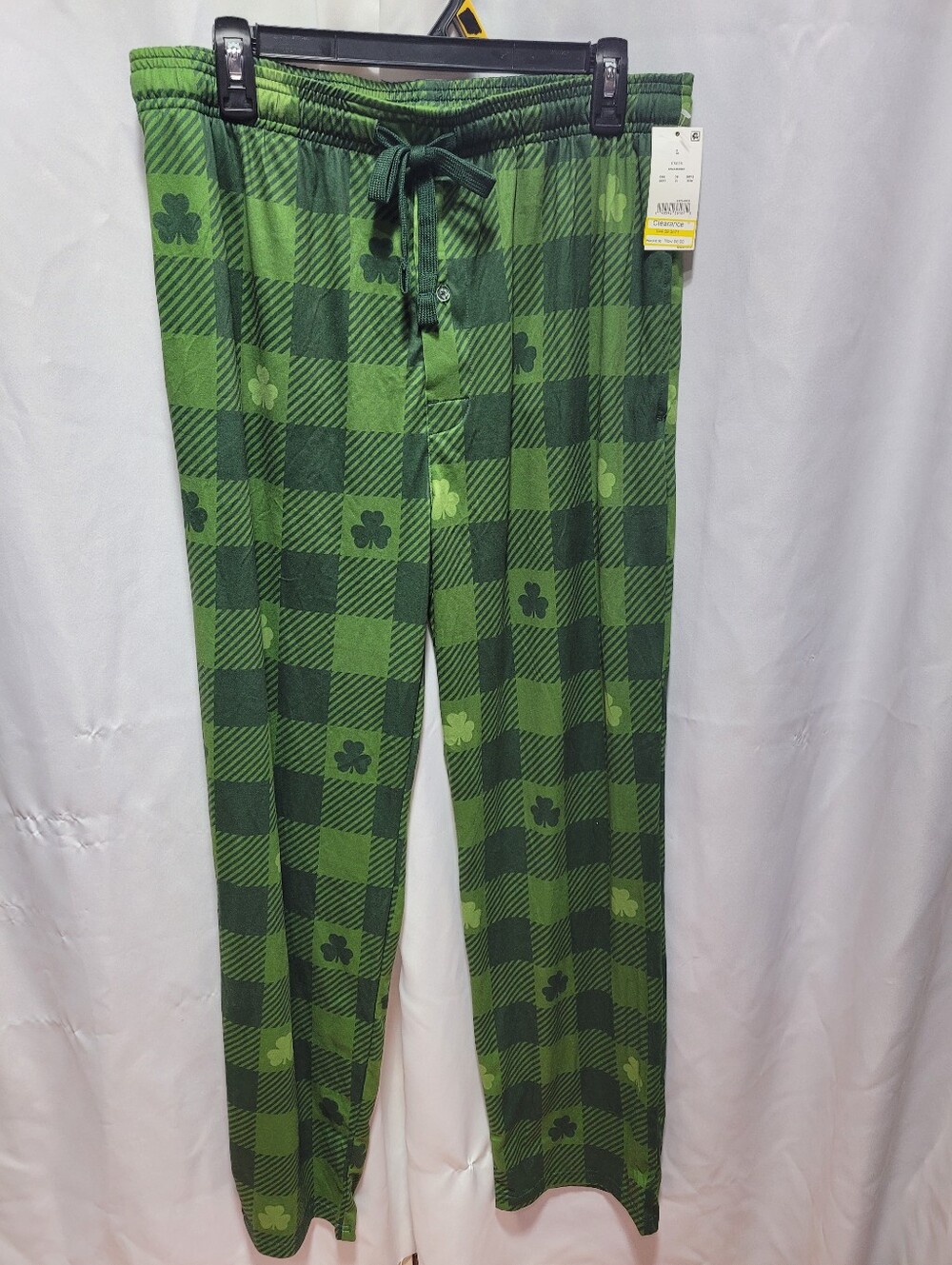 Bioworld Men's Green Plaid Shamrock Lounge Joggers